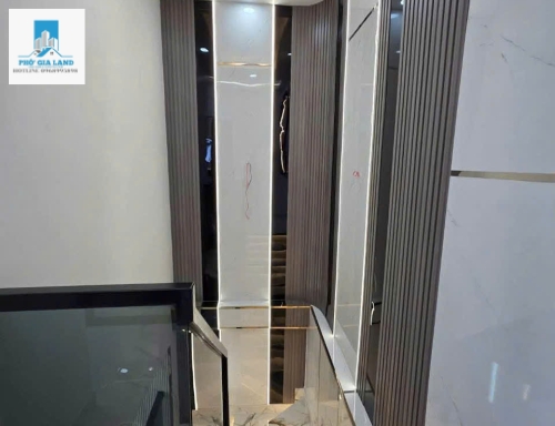 BÁN CĂN GÓC 2 MẶT HẺM - PHÚ THUẬN - QUẬN 7.