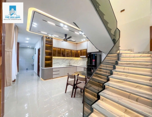 NHÀ HẺM GÓC 2 MT - HUỲNH TẤN PHÁT - NHÀ BÈ .