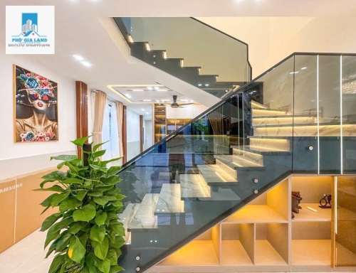 NHÀ HẺM GÓC 2 MT - HUỲNH TẤN PHÁT - NHÀ BÈ .