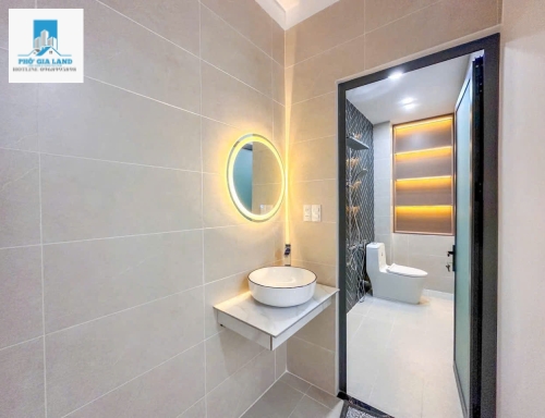 NHÀ HẺM GÓC 2 MT - HUỲNH TẤN PHÁT - NHÀ BÈ .