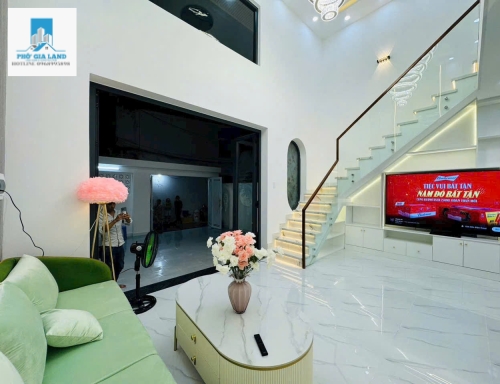 BÁN NHÀ HẺM ĐẸP - FULL NỘI THẤT , HUỲNH TẤN PHÁT , NHÀ BÈ . 