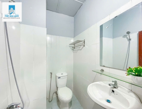 BÁN NHÀ MẶT TIỀN ĐƯỜNG LÝ PHỤC MAN - QUẬN 7 .