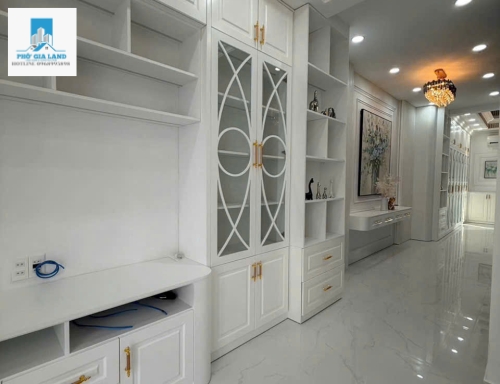 NHÀ BÁN ĐƯỜNG D6 , KHU TÁI ĐỊNH CƯ , QUẬN 7 .