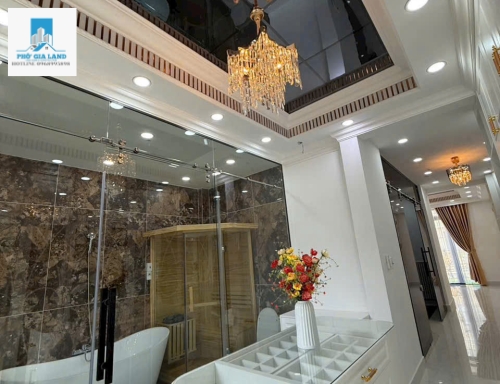 NHÀ BÁN ĐƯỜNG D6 , KHU TÁI ĐỊNH CƯ , QUẬN 7 .