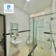 Nhà xây kiên cố: 1 trệt, 2 lầu, phòng khách, 4 phòng ngủ, 3 toilet, giếng trời.